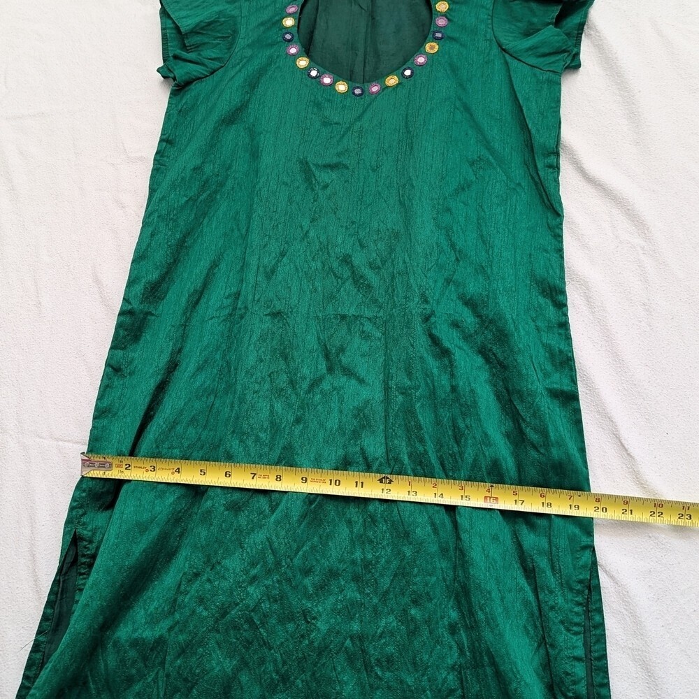 Traditional Maxi Dress/Gown w/Colorful Cut-Out Hem & Neckline Embellishments - Picture 9 of 13